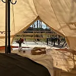 Brzozowisko Tuchomko - Glamping Campo de lujo