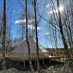 Brzozowisko Tuchomko - Glamping Campo de lujo