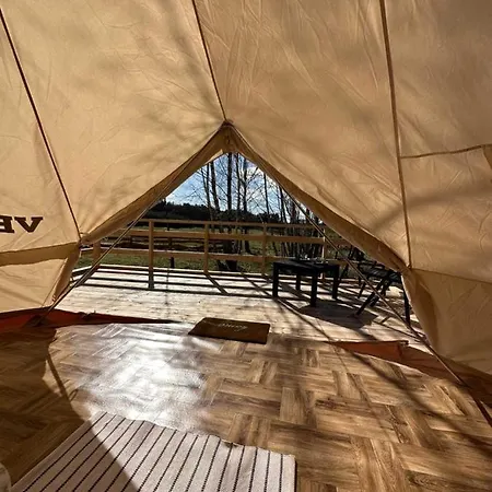 Brzozowisko Tuchomko - Glamping Luxusní stan *