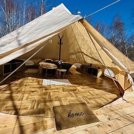 Brzozowisko Tuchomko - Glamping Campo de lujo